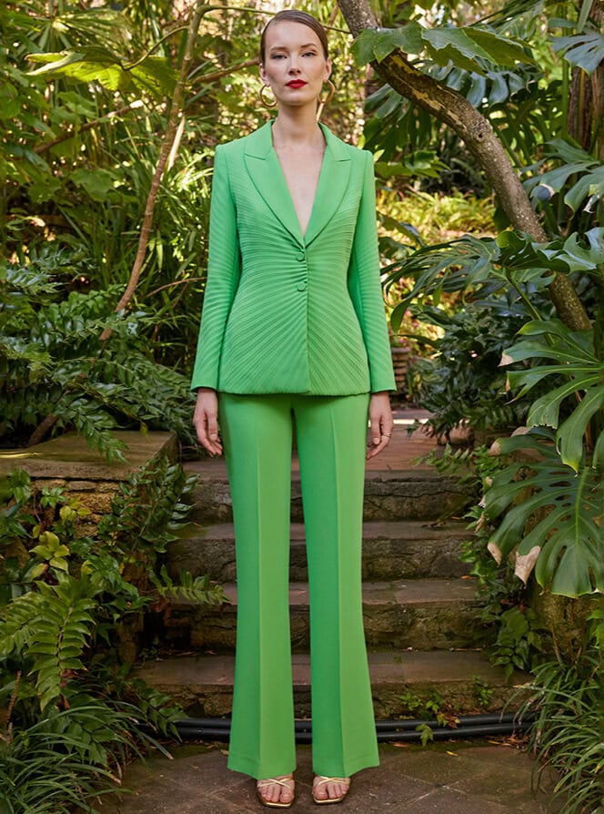 50516 face Carla Ruiz tailleur de mariage pour maman des mariés magasin de robes de soirée Paris