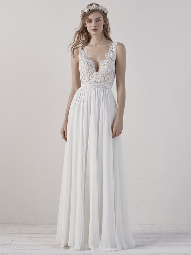 Effigie face Pronovias robe de mariée fluide top dentelle décolleté V jupe plissée mousseline boheme simple épurée sobre magasin de robes de mariée Nogent sur Marne