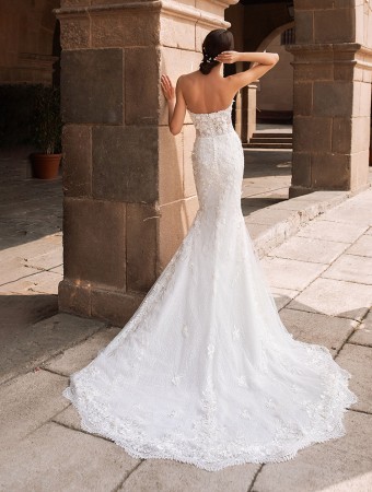 aethra-c-54adb716-pronovias