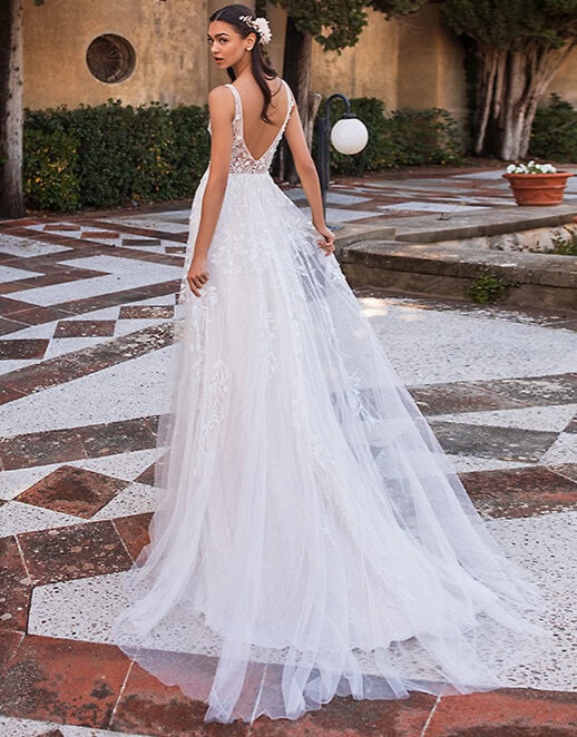 Elara dos Pronovias robe de mariée A-line trapèze top dentelle jupe tulle applications dentelle magasin de robes de mariée Paris