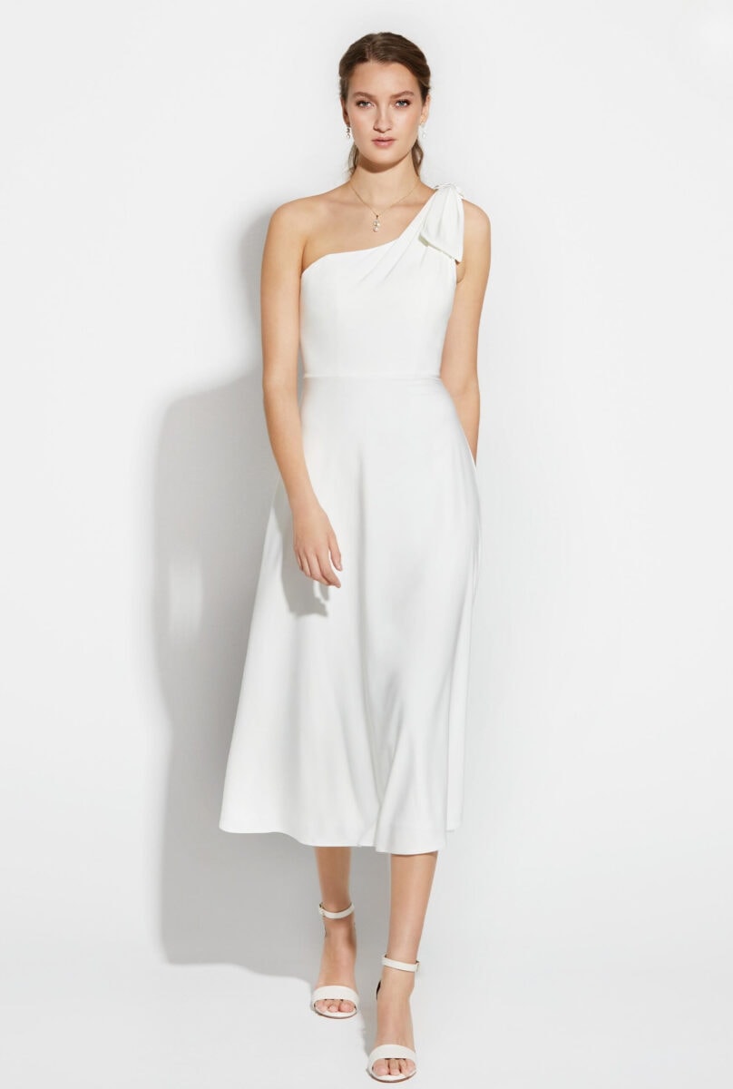 08-4561 face Lilly robe de mariée mi longue civile top asymétrique noeud robe fluide magasin de robe de mariée Paris