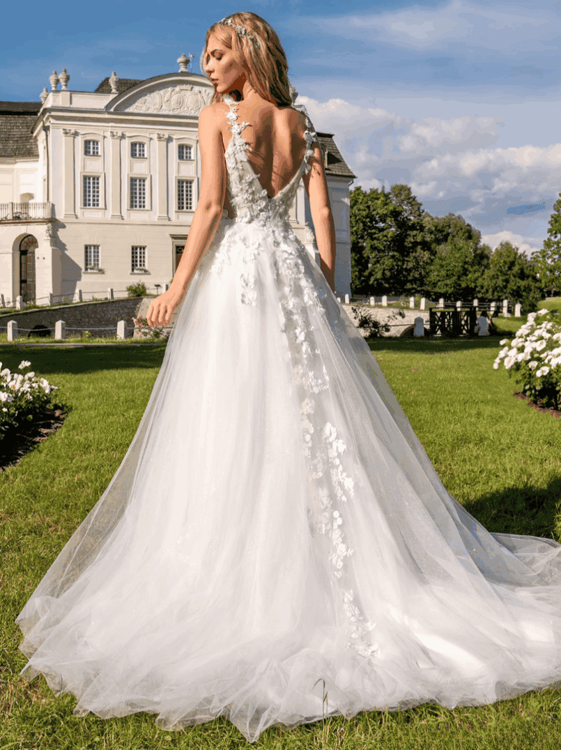 Felishia dos MS Moda robe de mariée princesse bustier coeur dentelle bretelles dentelle jupe tulle applications dentelle traîne boutique de robes de mariée Paris