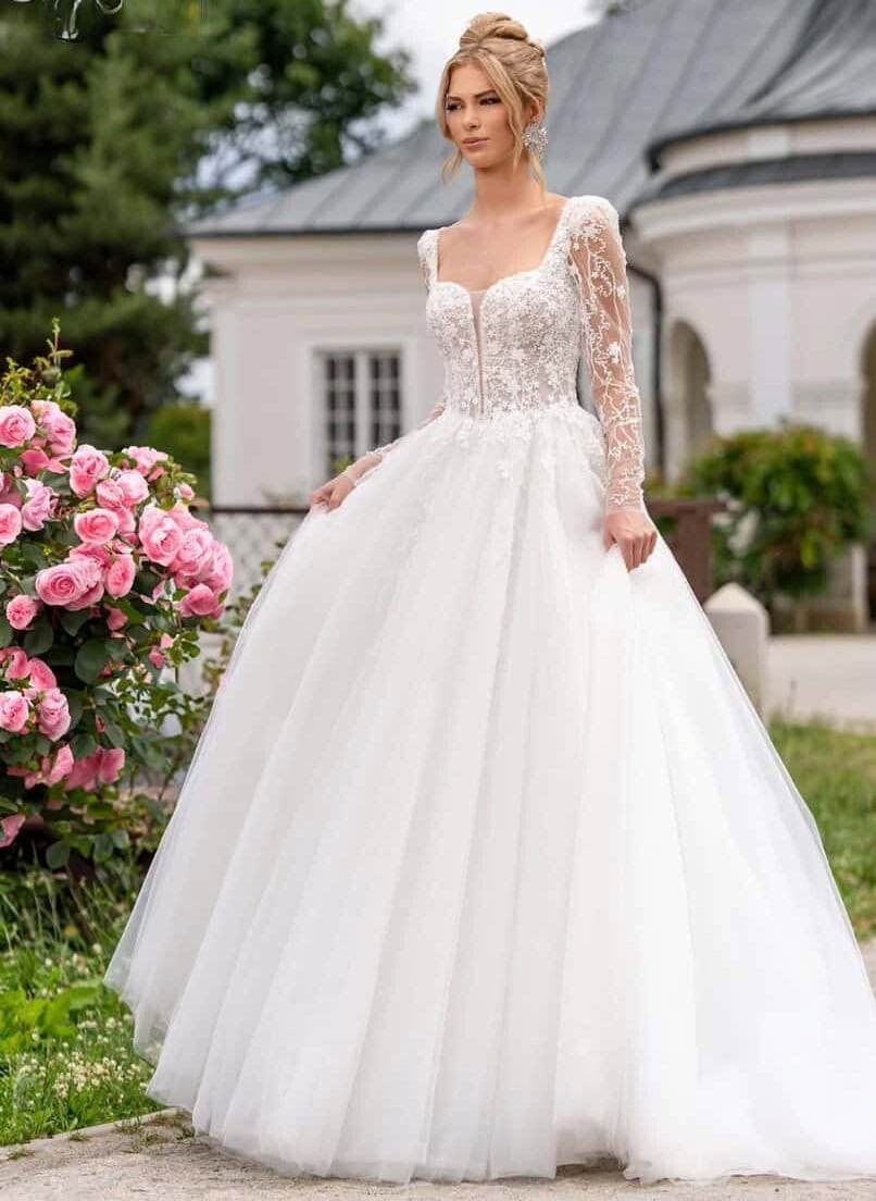 Palmira face MS Moda robe de mariée princesse top dentelle manches longues ballon dentelle jupe tulle traîne magasin de robes de mariée Paris