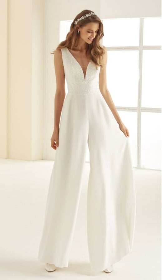 Celeste face Bianco Evento combinaison large fluide dentelle mousseline magasin de robes de mariée Annecy