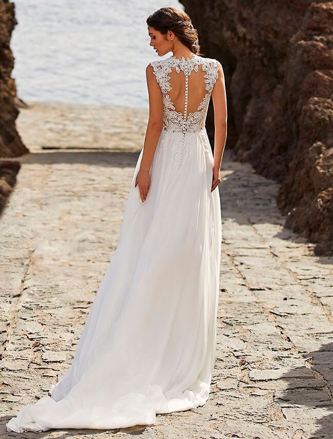 Bette dos Pronovias robe de mariée fluide top guipure transparence jupe mousseline fluide évasée magasin de robes de mariée Nogent-sur-Marne