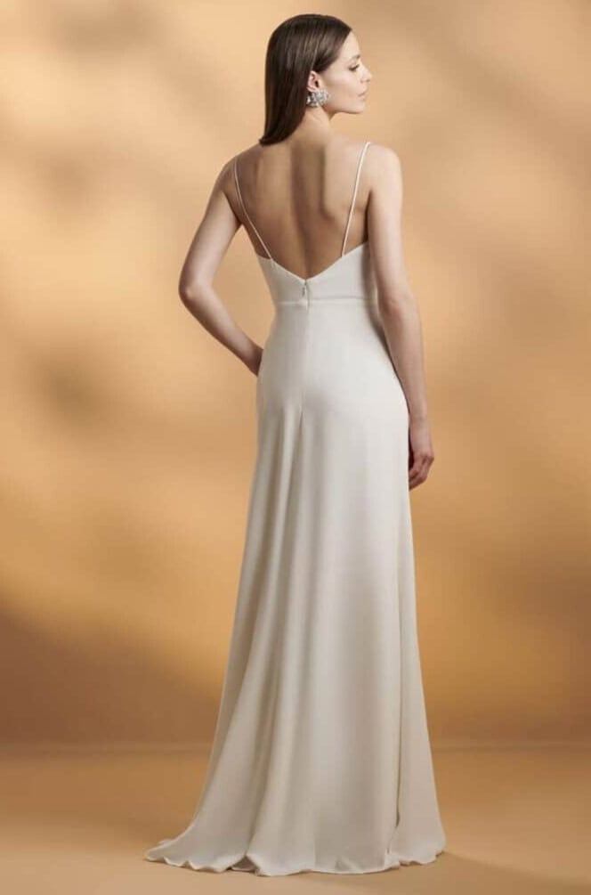 zoey dos rembo robe de mariée fluide contemporaine crêpe mousseline bretelles magasin de robes de mariée Paris