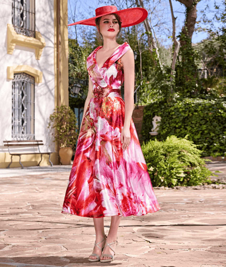 11250016A face Sonia Pena robe de soirée mi longue forme patineuse ceinture taille bijou col revers cache coeur style rétro magasin de robes de soirée Annecy Paris Nogent sur Marne