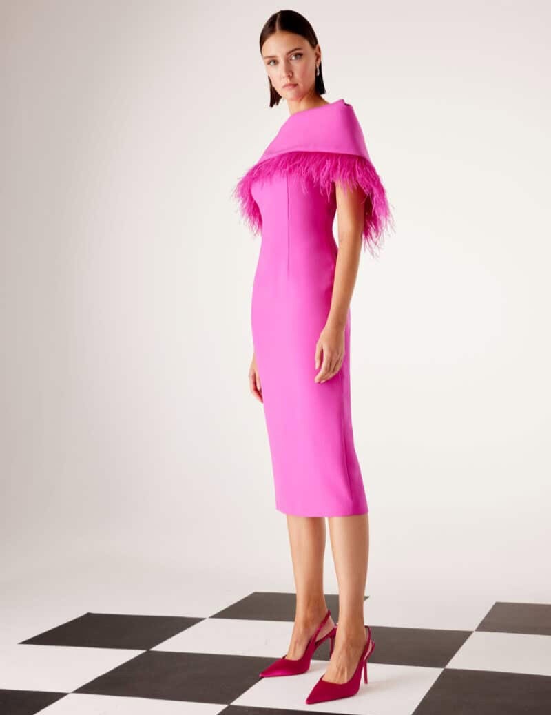 51509 face Carla Ruiz robe de cocktail mi longue droite col oversize revers robe maman des mariés magasin de robes de soirée Paris