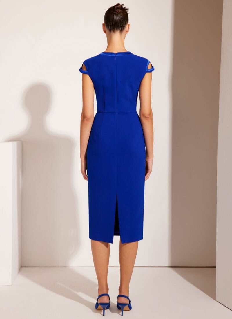 51514 dos Carla Ruiz robe de cocktail mi longue droite encolure coeur bretelles contemporaines robe mère des mariés magasin de robes de soirée Paris