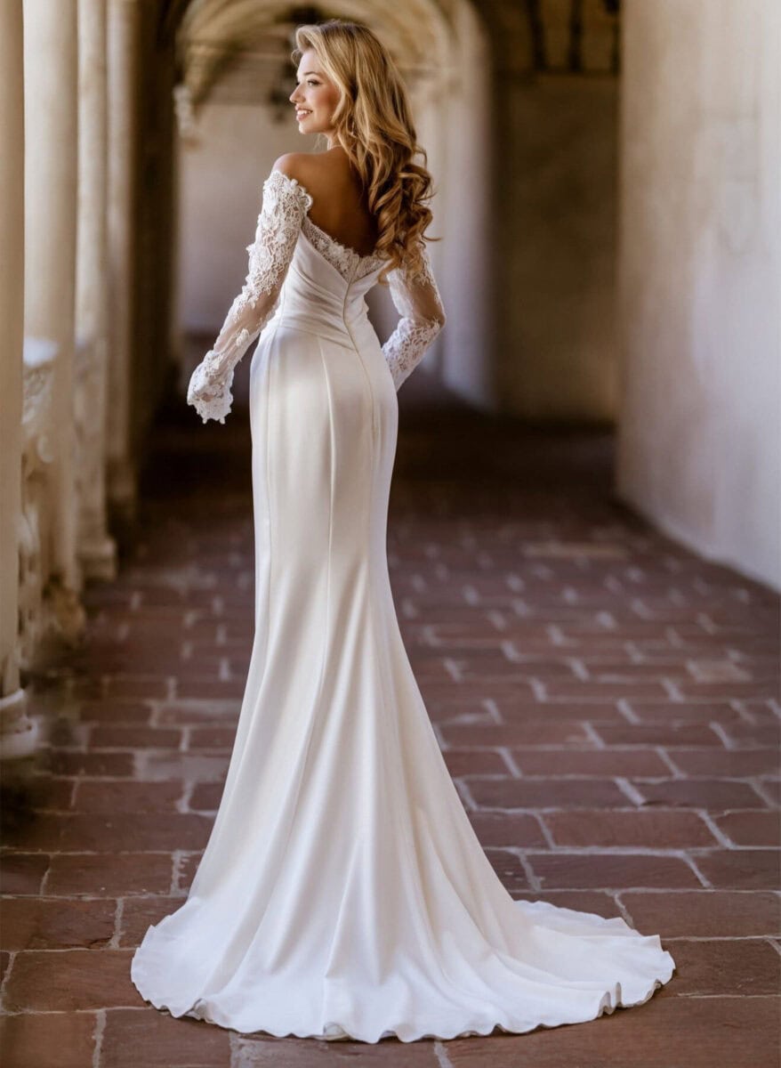 Angelisa-dos-MS-Moda-robe-de-mariee-sirene-satin-bustier-drape-festonne-manches-longues-dentelle-traine-magasin-de-robes-de-mariee-Paris-Annecy-Nogent-sur-Marne-