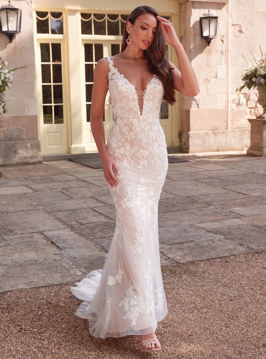 44343 face Justin Alexander robe de mariée sirène dentelle décolleté V petite traîne magasin de robes de mariée Nogent-sur-Marne