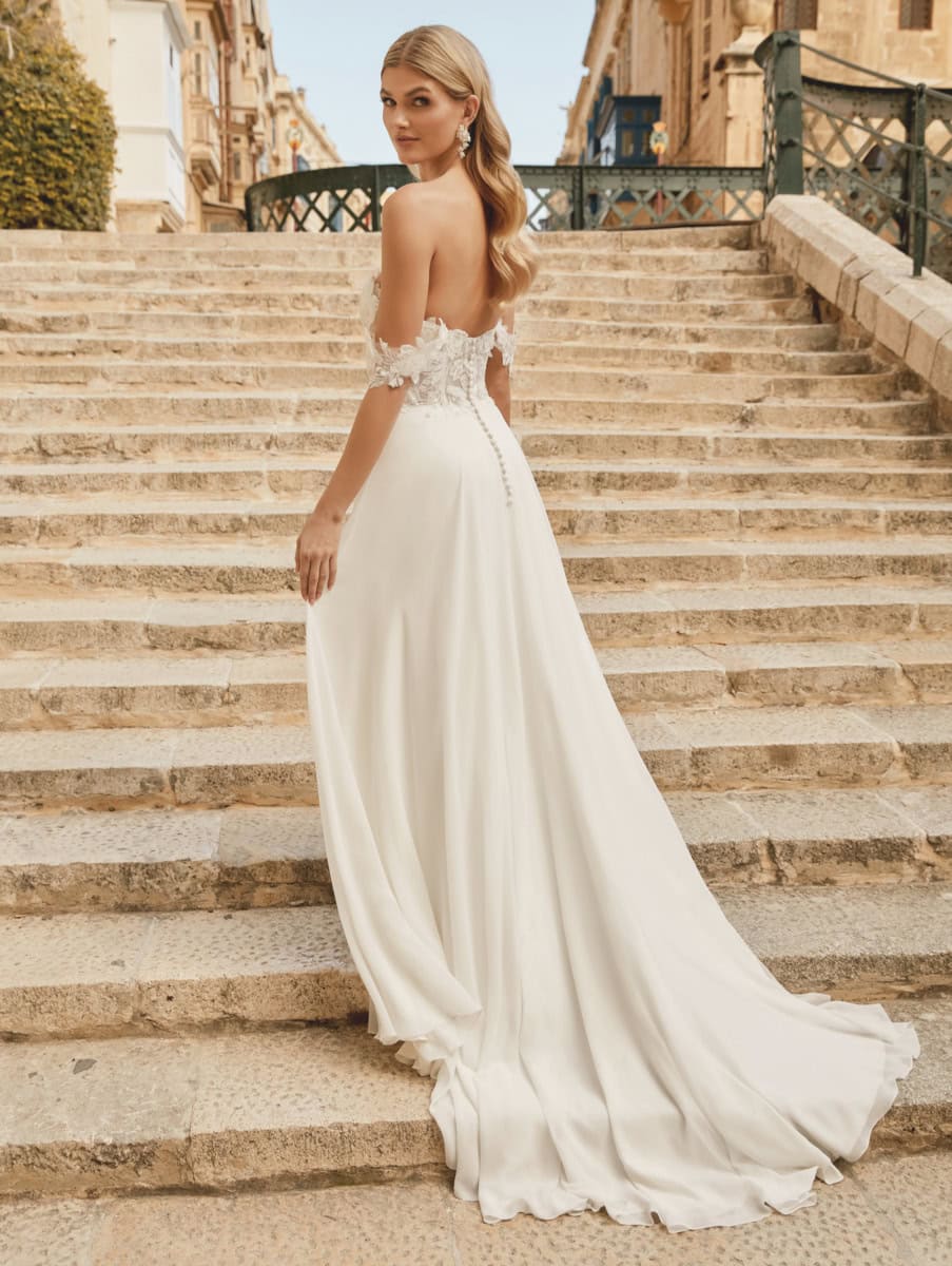 44485 dos Justin Alexander robe de mariée fluide bustier vague dentelle manchettes jupe mousseline petite traîne magasin de robes de mariée Nogent-sur-Marne