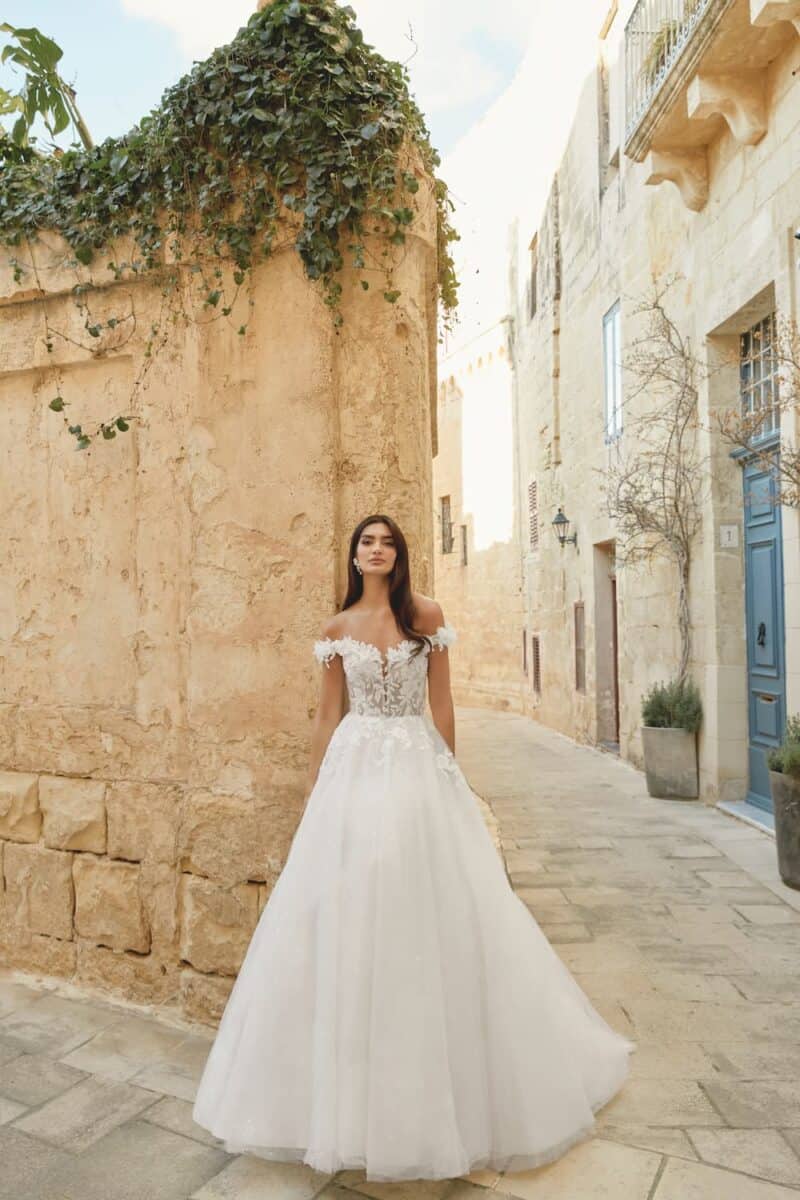 44500 face Justin Alexander Sincerity robe de mariée princesse en tulle et dentelle boutique Nogent sur Marne