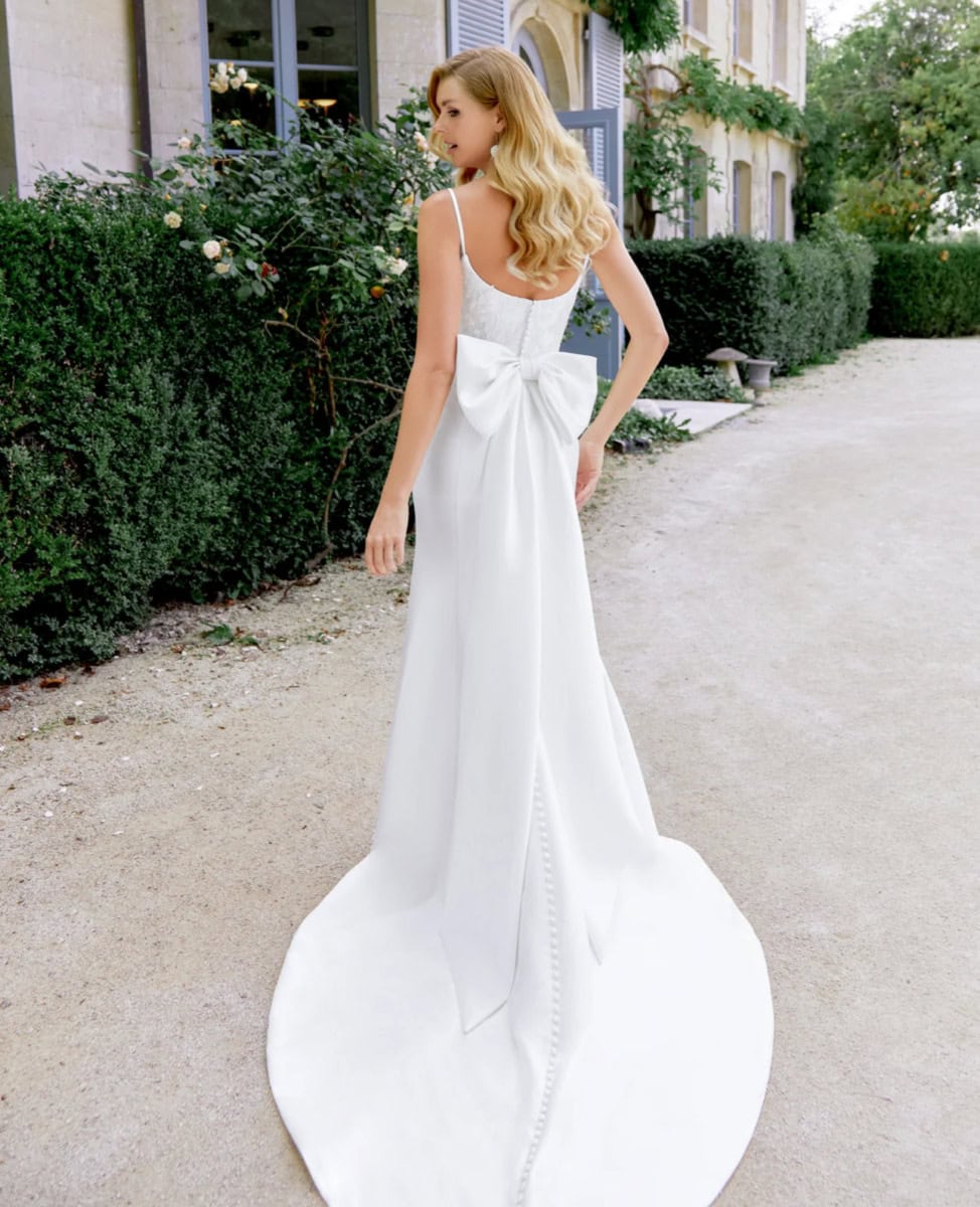 44510 dos Justin Alexander robe de mariée sirène en mikado encolure carré bretelles fines traîne magasin de robes de mariée Paris