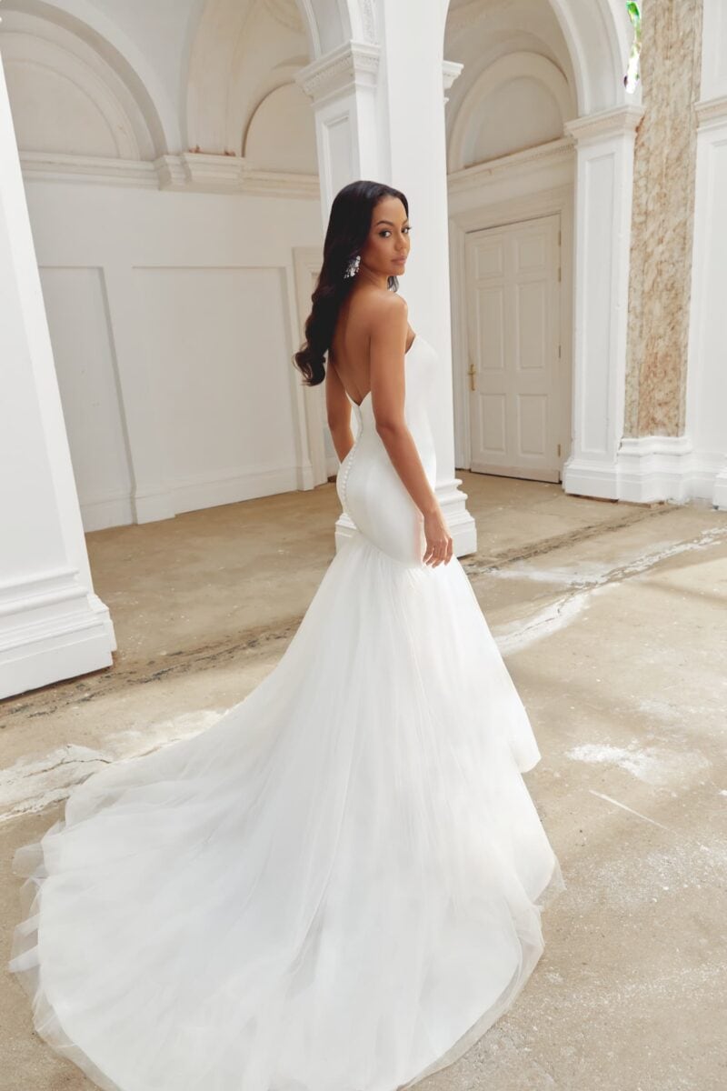 44550 dos Justin Alexander robe de mariée sirène jupe tulle bustier vague satin traîne boutique de robes de mariée Paris