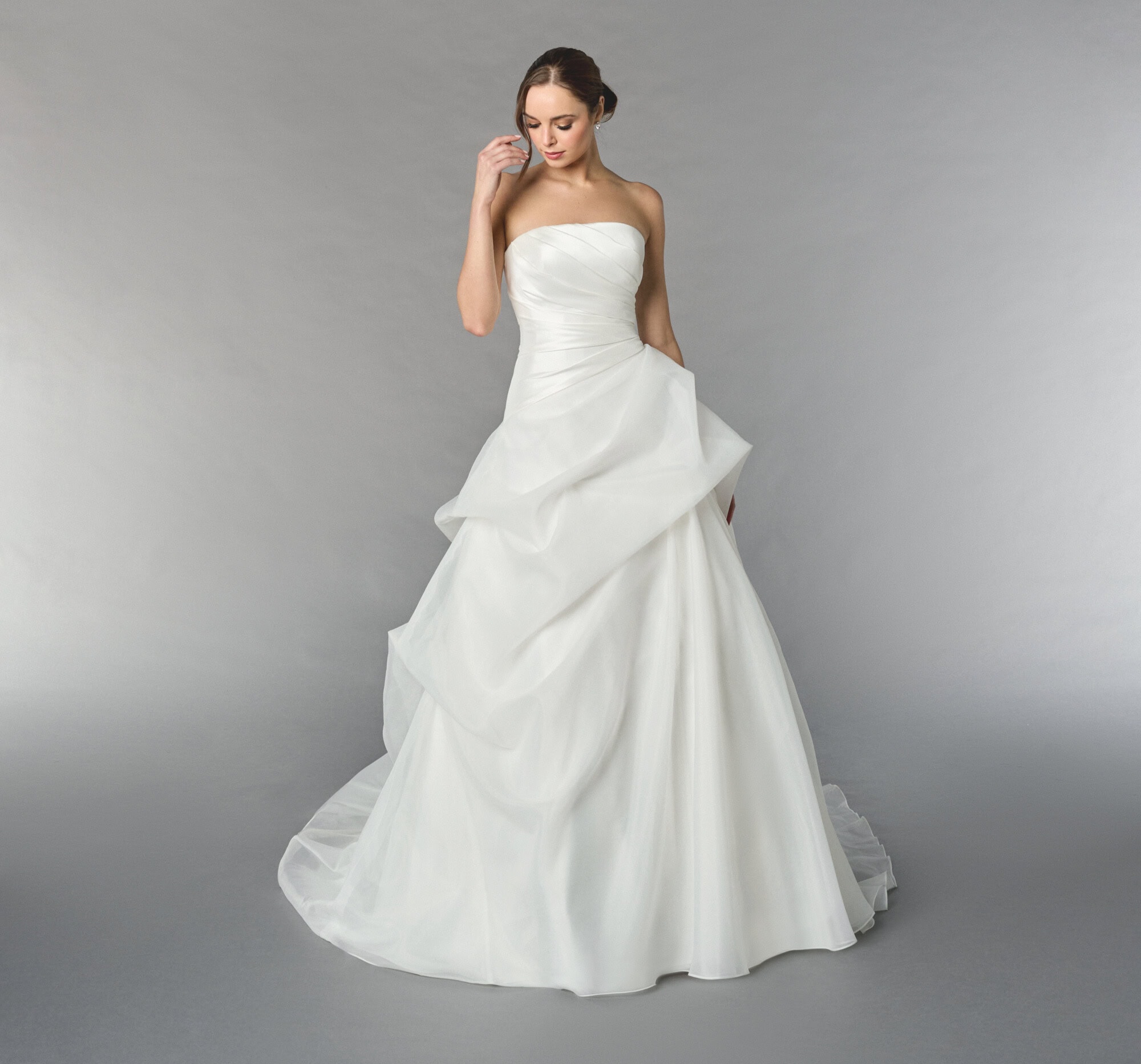 55263 face Justin Alexander robe de mariée princesse organza drapé bustier droit jupe bouilloné traîne boutique de robe de mariée Annecy