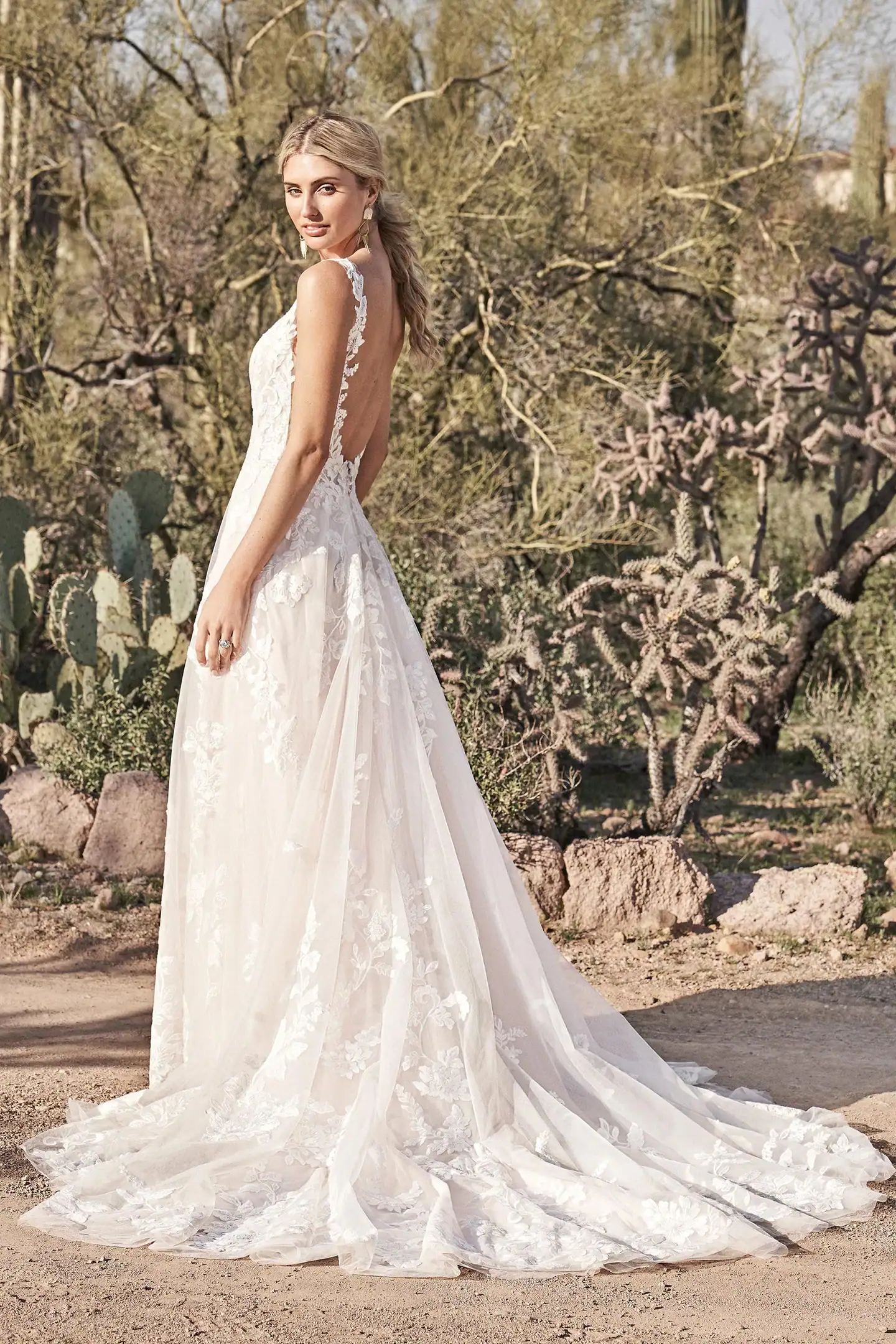 66163 dos Justin Alexander robe de mariée A-line trapèze dentelle boutique de robes de mariée Annecy