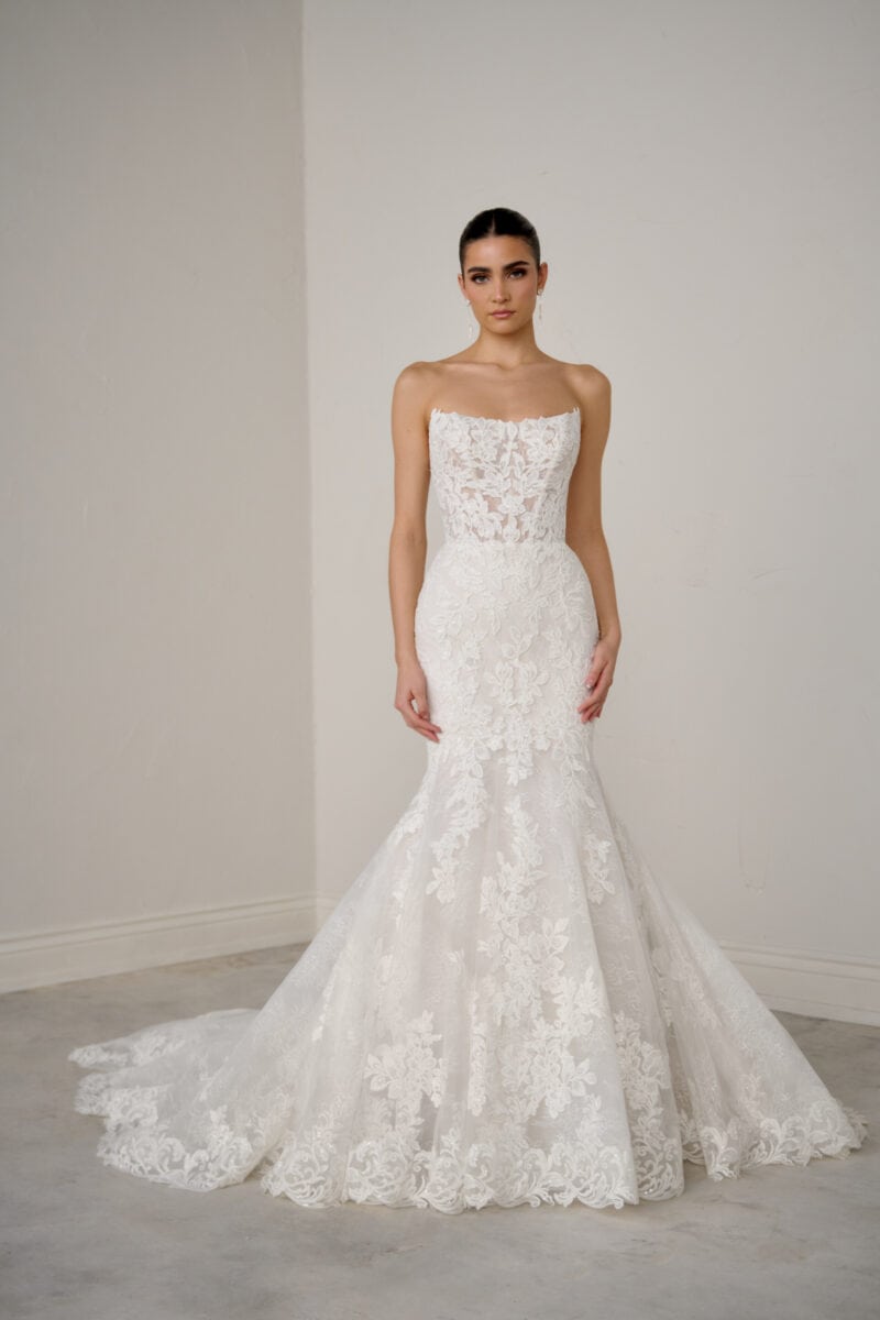 Aureline face 2 Justin Alexander robe de mariée sirène dentelle bustier droit traîne dentelle boutique de robes de mariée Paris
