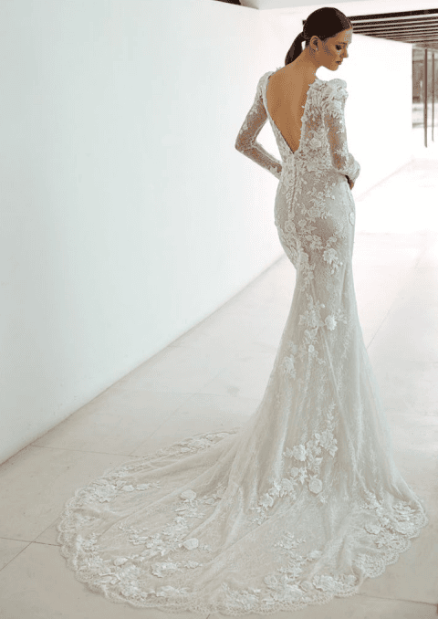 Aysun dos Pronovias robe de mariée sirène dentelle décolleté V manches longues dentelle traîne boutique de robes de mariée Paris