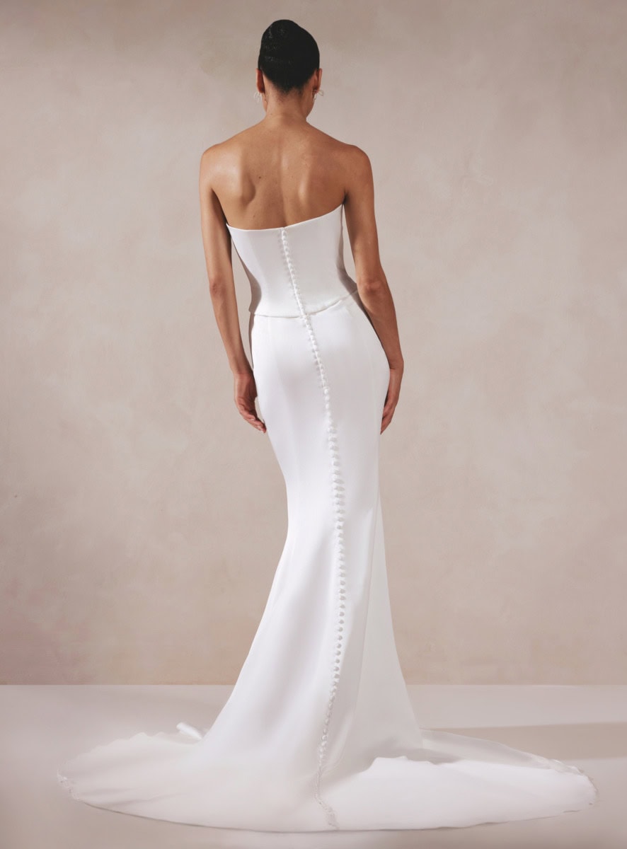 Sunny dos Justin Alexander robe de mariée simple épurée satin bustier coeur traîne magasin de robes de mariée Paris