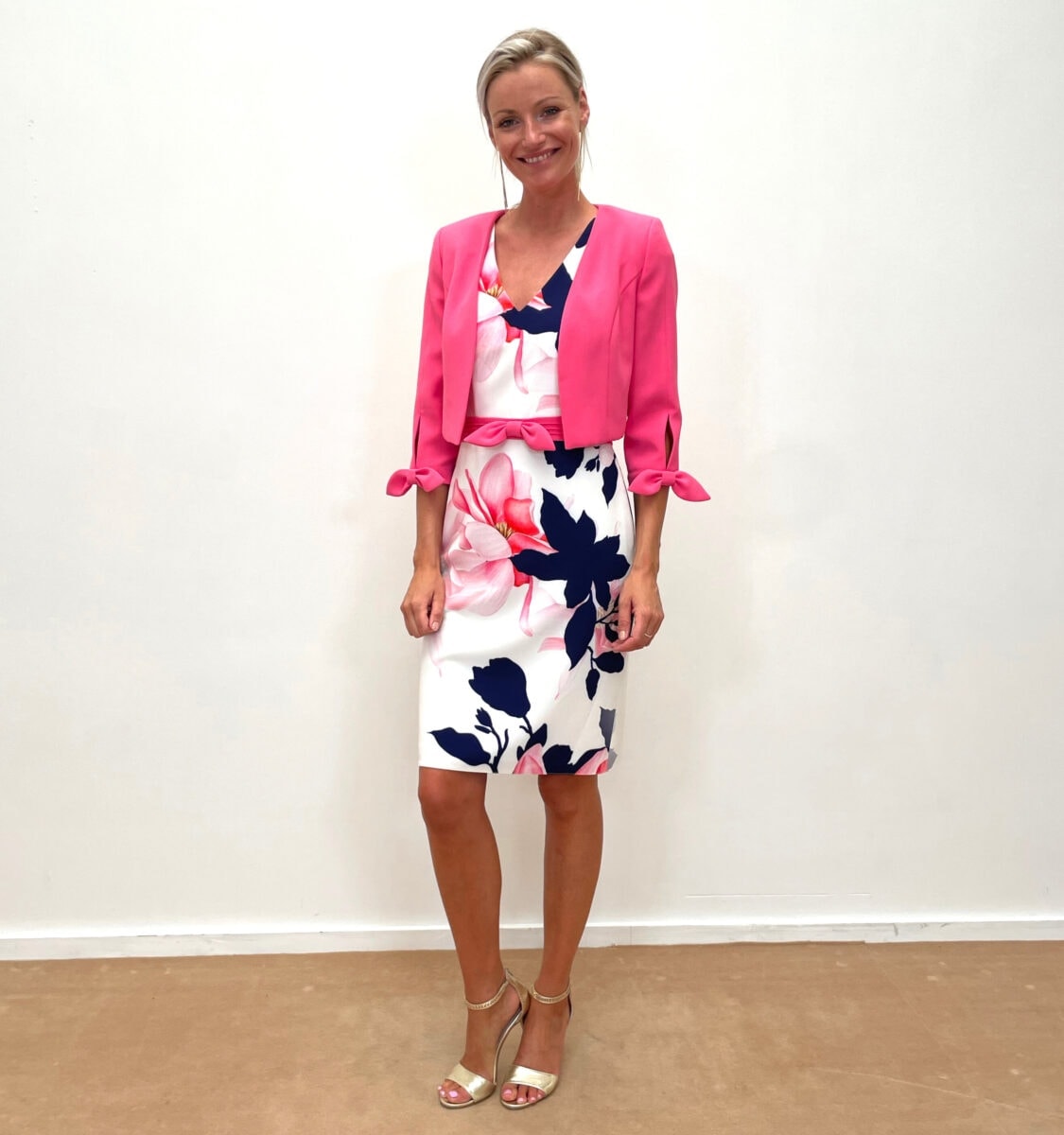 221-801-02 : 221-802-02 face Linéa Raffaelli ensemble de cocktail robe et bolero robe droite décolleté V pour maman des mariés magasin de robes de soirée Paris