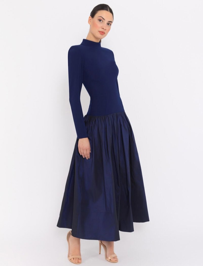 52011 face Carla Ruiz robe de cocktail mi longue taille basse col roulé robe de soirée maman des mariés magasin de robes de cocktail Paris