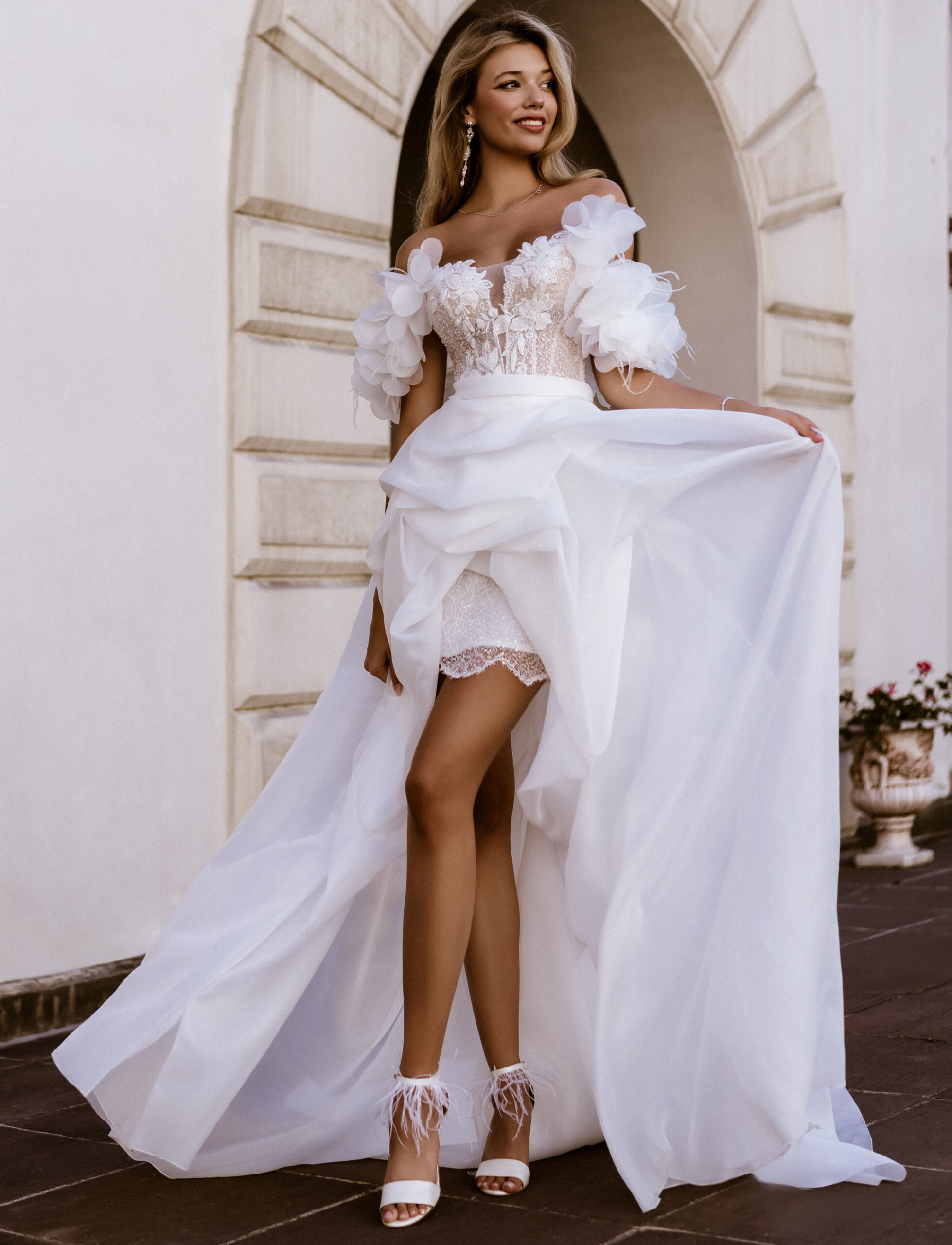 Anastelle face MS Moda robe de mariée amovible courte dentelle bustier surjupe organza bouillonné boutique de robes mariée Annecy