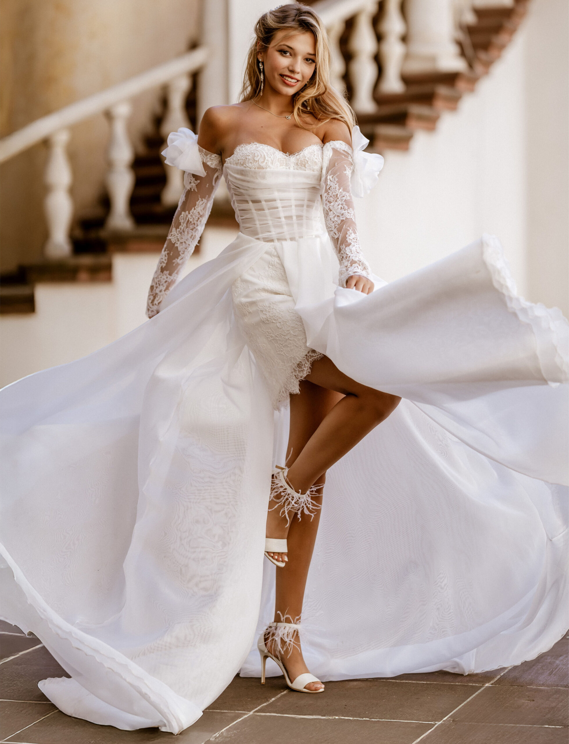 Kelsey face MS Moda robe de mariée amovible robe dentelle courte bustier coeur bustier drapé sur jupe boutique de robes de mariée Annecy