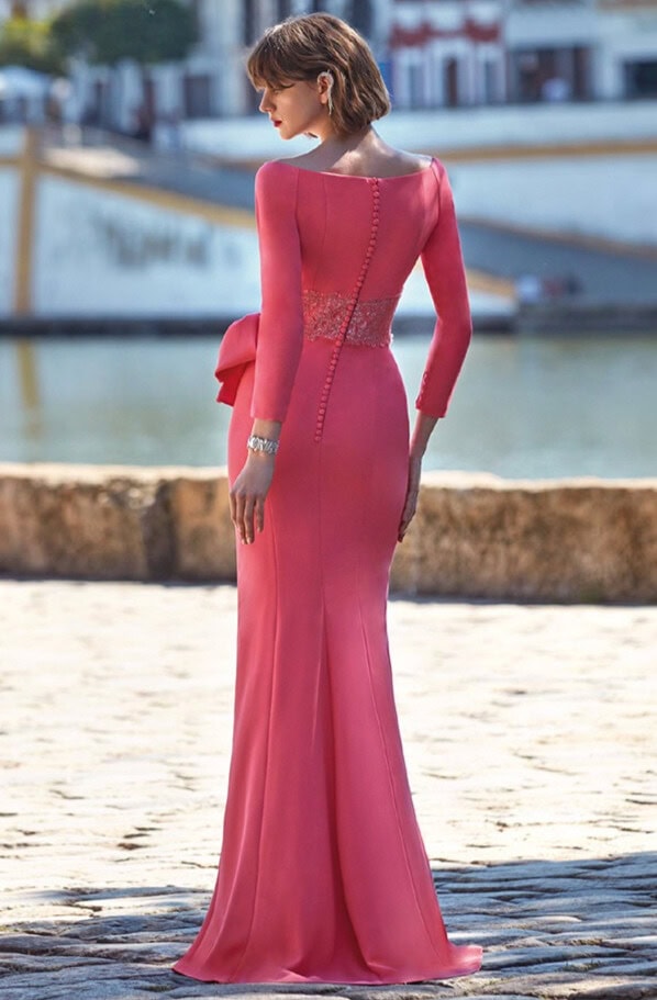 VL5429 dos Valerio Luna robe longue crepe encolure bateau manches longues jupe droite fendue ceinture pan robe maman des mariés magasin de robes de soirée Paris