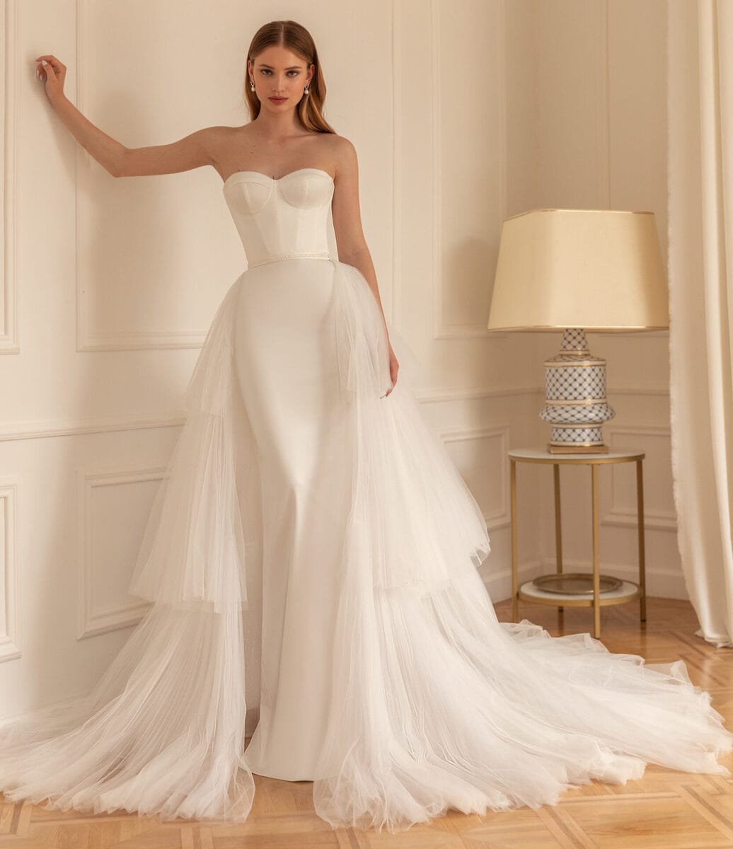 Glam face Eva Lendel robe de mariée sirène bustier corset surjupe tulle éclaté traîne boutique de robes de mariée Paris