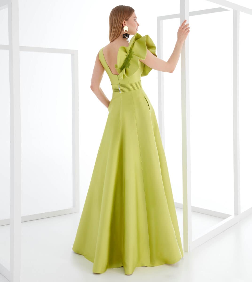 MG3710 dos manu Garcia robe de soirée longue top décolleté V ceinture taille magasin de robes de soirée Paris