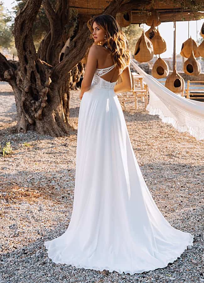 Zema dos Ana Sposa robe de mariée top décolleté V bretelles fines dentelle jupe A-line mousseline fluide robe boheme champetre magasin de robes de mariée Paris
