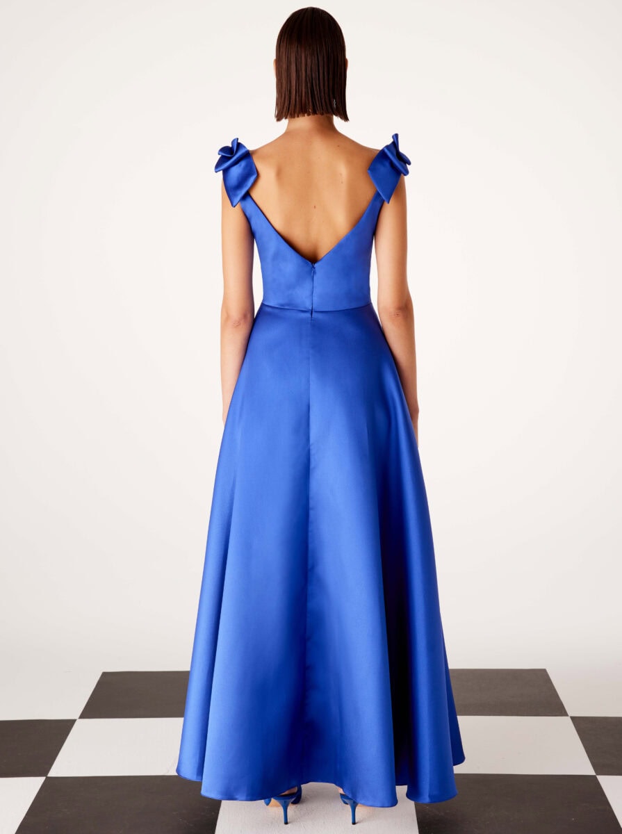 51528 dos Carla Ruiz robe de soirée longue top décolleté V taille marquée jupe patineuse à plis magasin de robes de soirée Paris