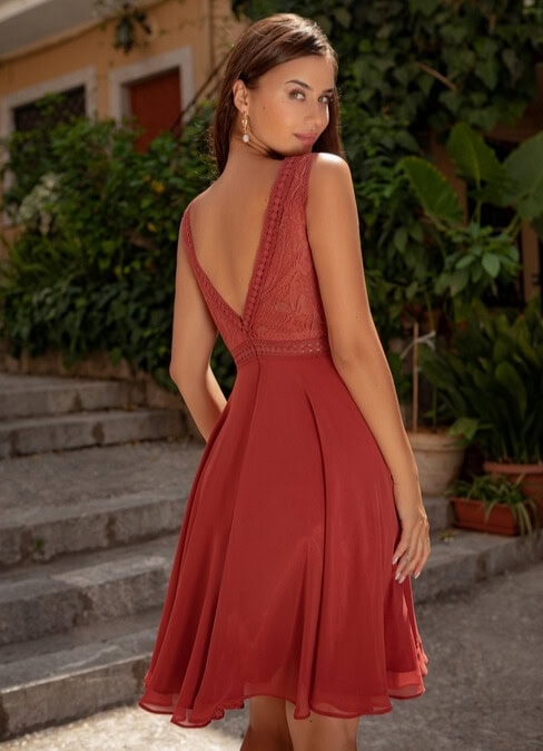 RP599C dos Créatif Paris robe de mariée courte civile fluide top dentelle décolleté V ceinture taille jupe mousseline magasin de robes de mariée Annecy