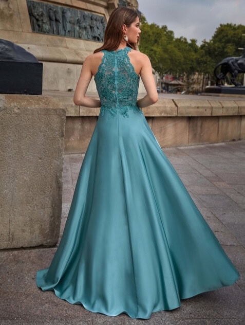 R134N dos Créatif Paris robe de soirée trapèze fluide top dentelle emmanchure américaine magasin de robes de soirée Annecy