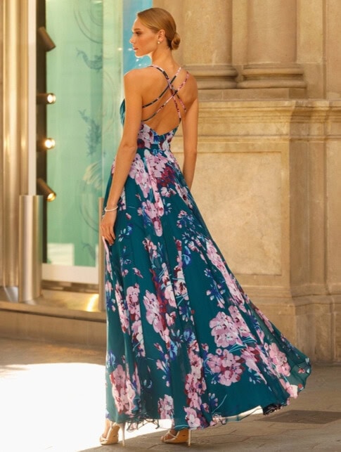 RO635 dos Créatif Paris robe de soirée mousseline fluide dos nu avec brodes croisées magasin de robes de soirée Annecy