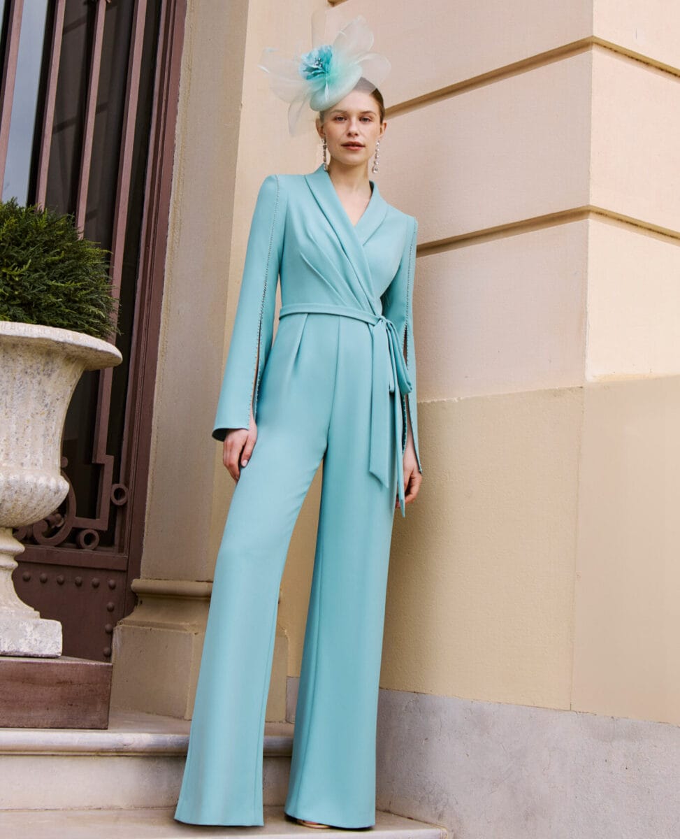 1G51 face Couture Club combinaison pantalon encolure cache coeur manches longues ceinture pantalon droit combinaison maman des mariés magasin de robes de soirée Paris