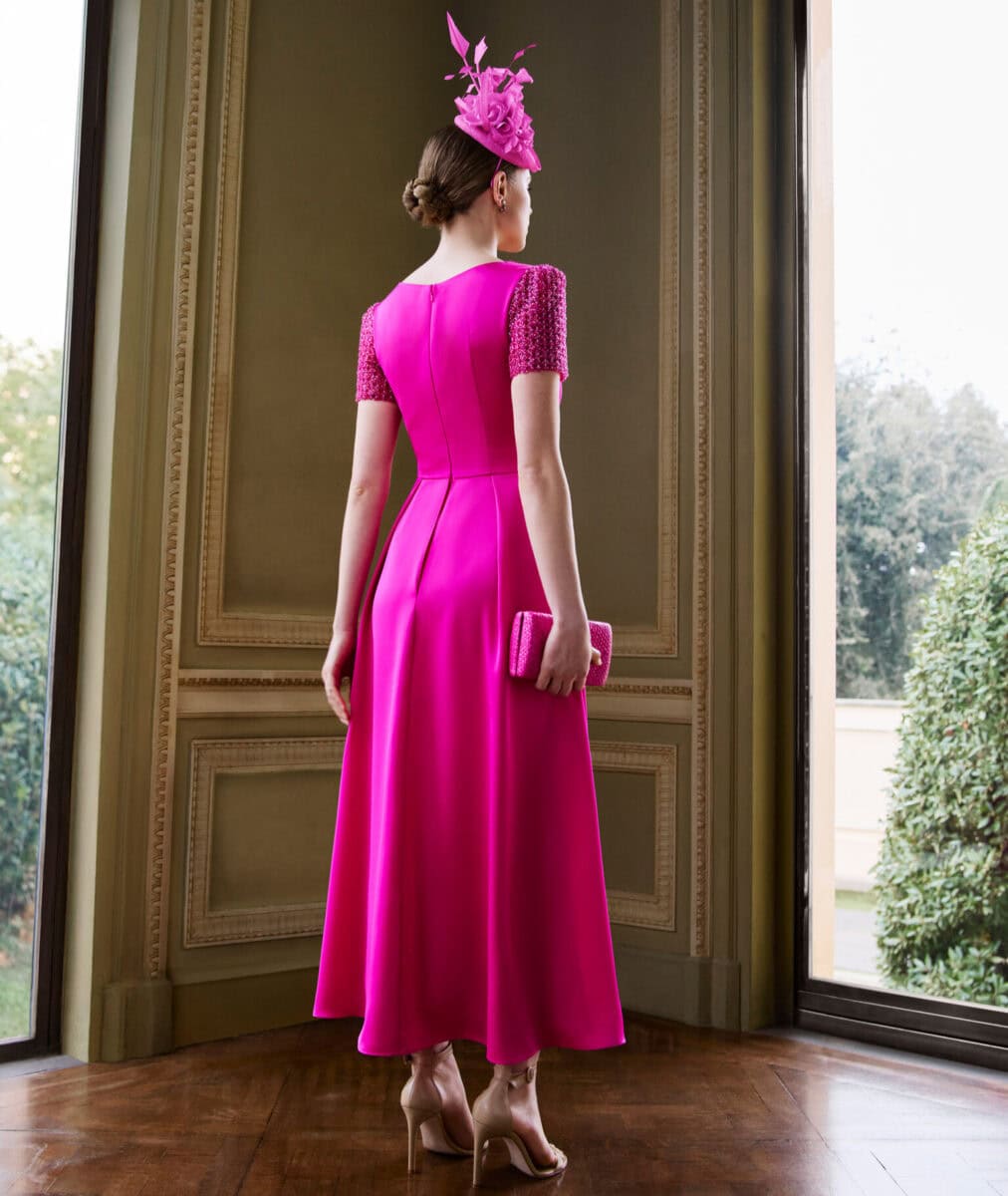 1GH9 dos Couture Club robe de soirée mi longue cache coeur ceinture drapée noeud pans sur les cotés manches courtes perlées robe maman des mariés magasin de robes de soirée Paris