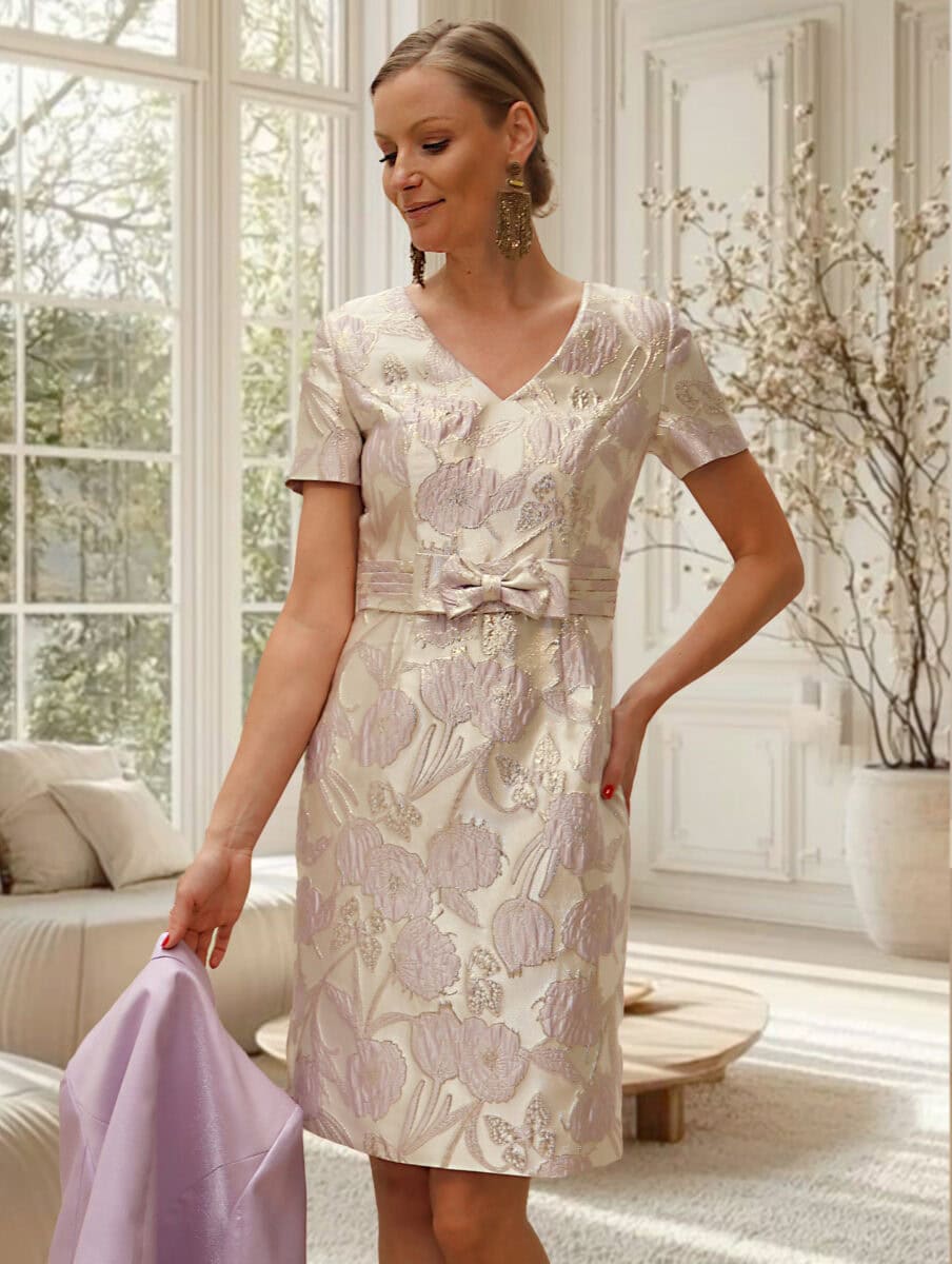 261-016-01 : 261-015-01 face 2 Linéa Raffaelli ensemble de cocktail robe droite jacquard top décolleté V ceinture noeud bolero satin manches trois quart magasin de robes de soirée Paris