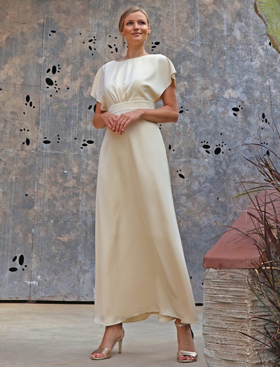 261-156-01 face 2 Linéa Raffaelli robe de soirée satin fluide top loose froncé ceinture robe maman des mariée magasin de robes de soirée Paris