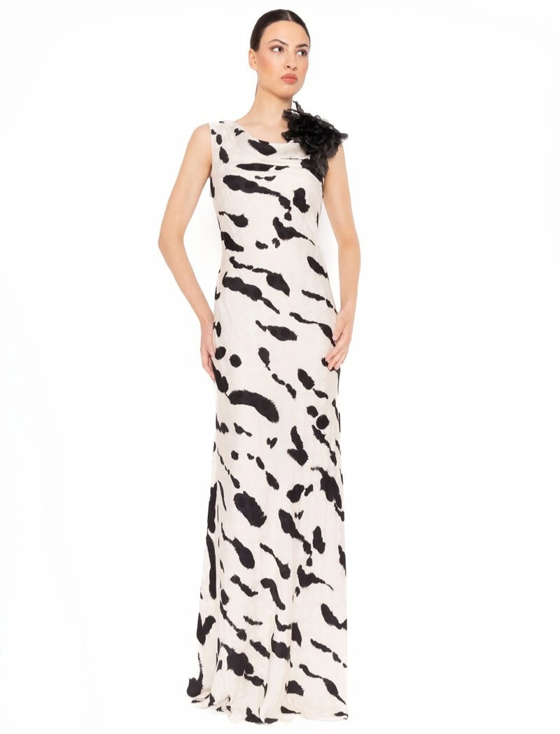 52511 face Carla Ruiz robe de soirée longue maman des mariés dos nu magasin de robes de soirée Paris