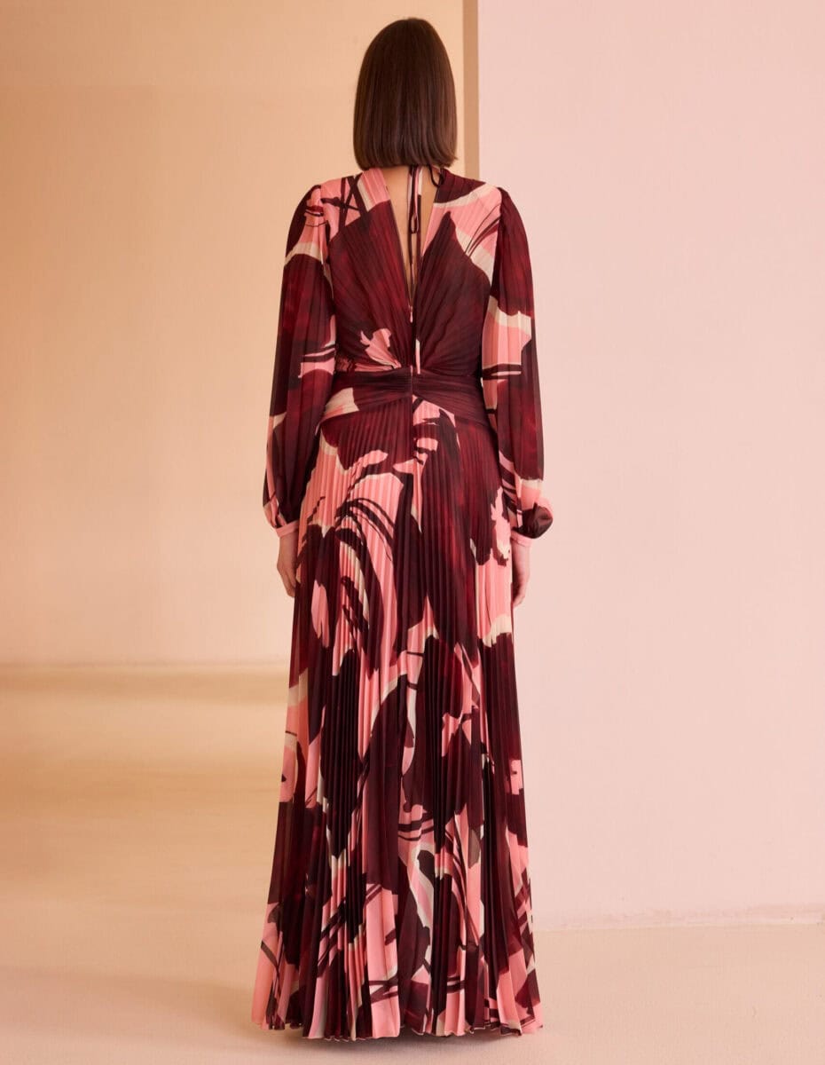 52567 dos Carla Ruiz robe de soirée longue top plissé décolleté V manches longues bouffantes ceinture drapée jupe plissée robe de mère des mariés magasin de robes de soirée Paris