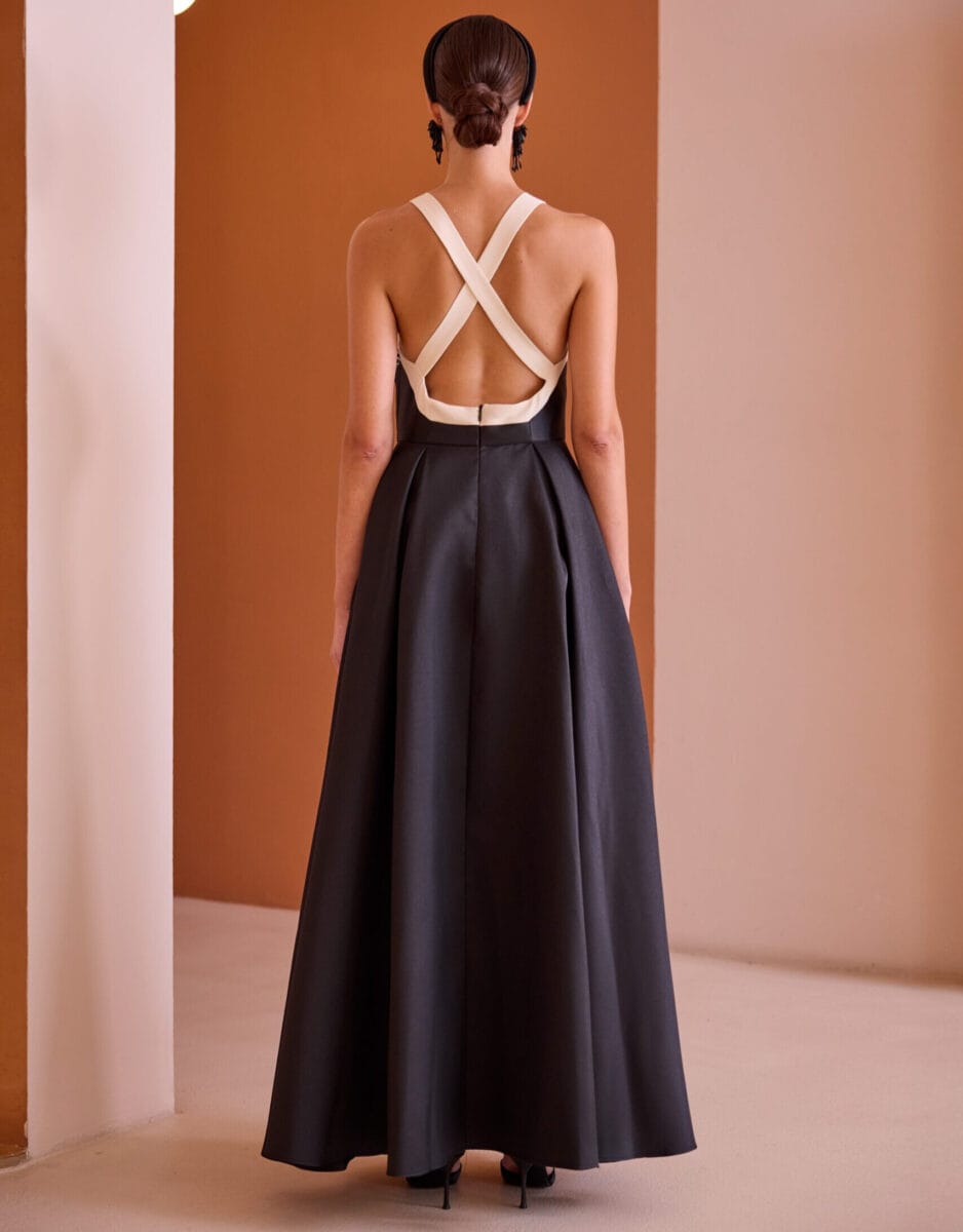 52617 dos Carla Ruiz robe de soirée longue mikado dentelle sequin jupe plis creux robe de mère des mariés magasin de robes de soirée Paris