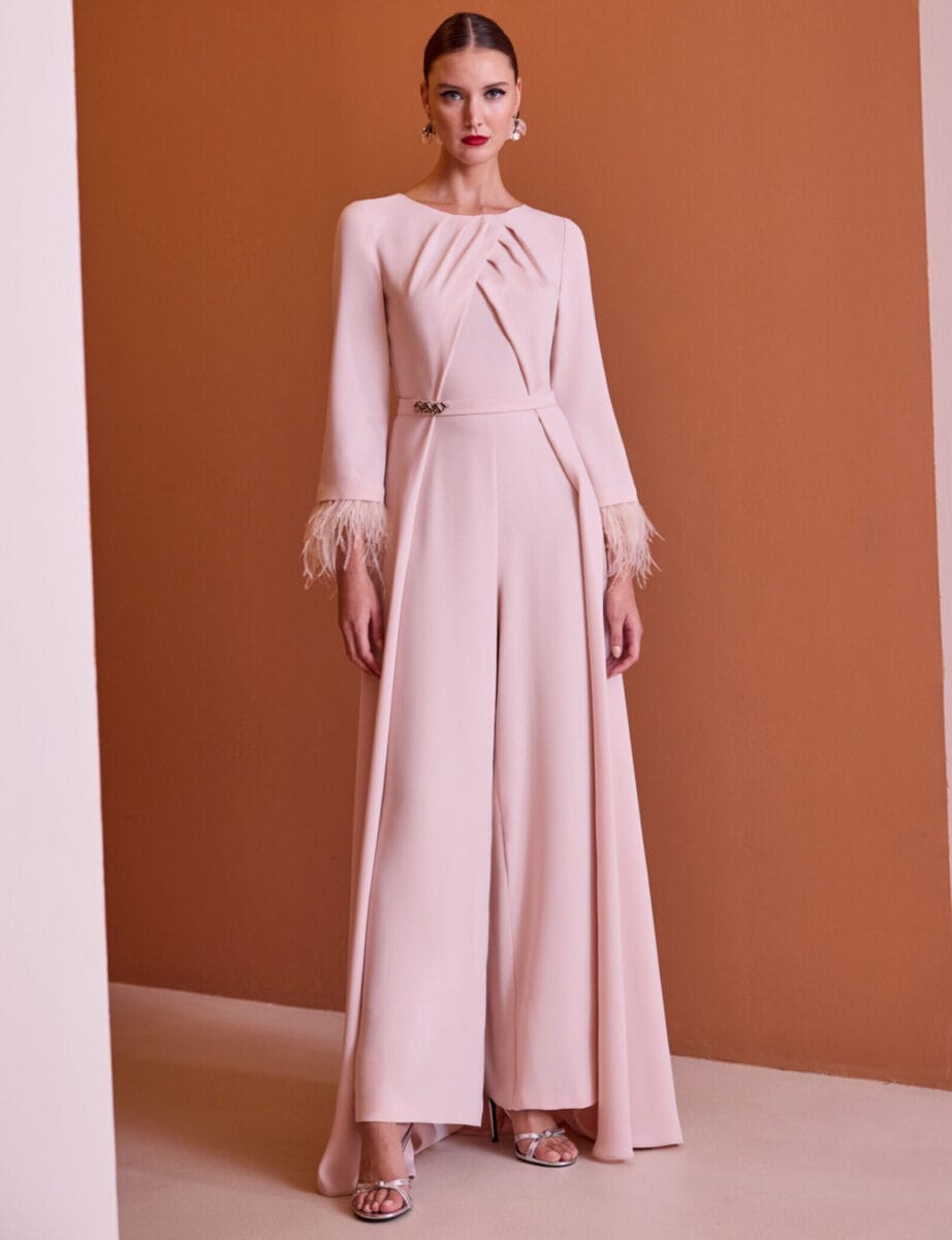 52628 face Carla Ruiz combinaison de soirée pour maman des mariés magasin de robes de soirée Paris