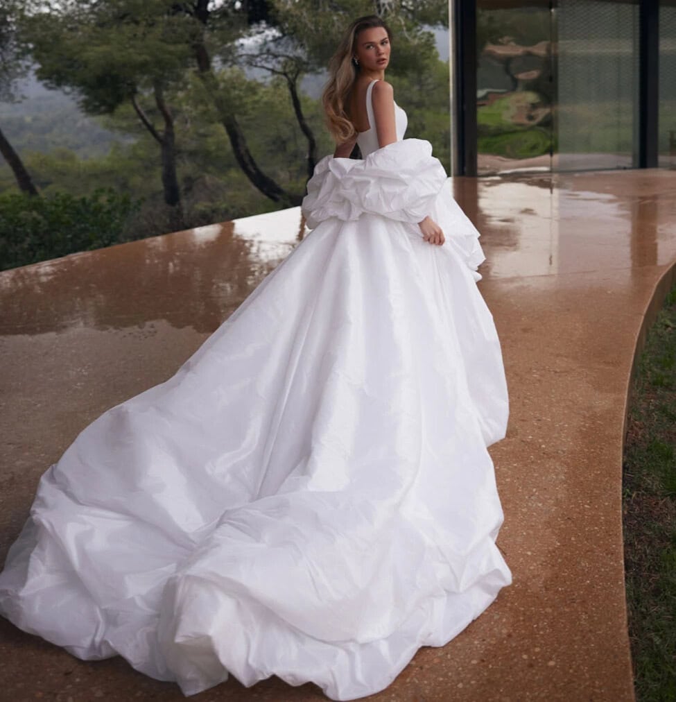 Garmin dos Eva Lendel robe de mariée asymétrique courte devant longue derrière bouillonné top décolleyé carré bretelles taffetas magasin de robes de mariée Paris