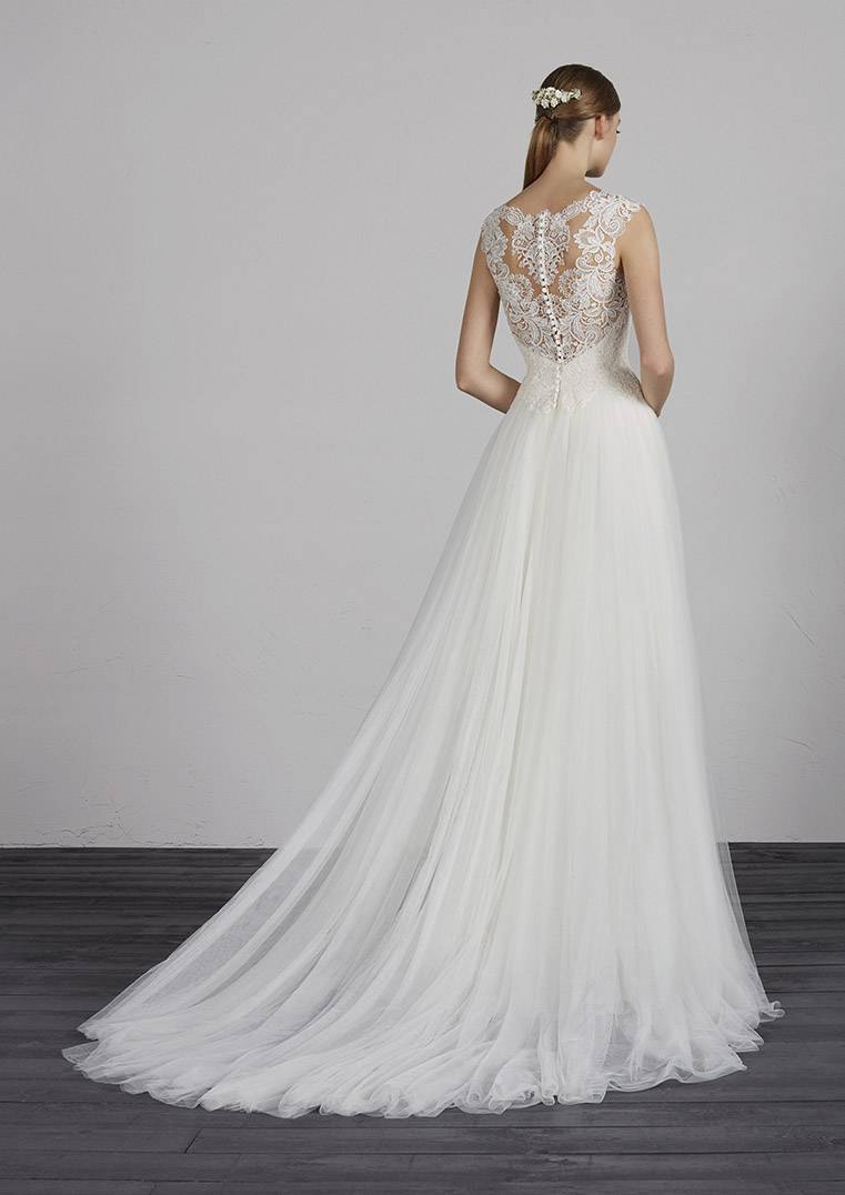 Miramar dos Pronovias robe de mariée A-line fluide bustier coeur top transparence de dentelle jupe tulle fluide magasin de robes de mariée Pronovias