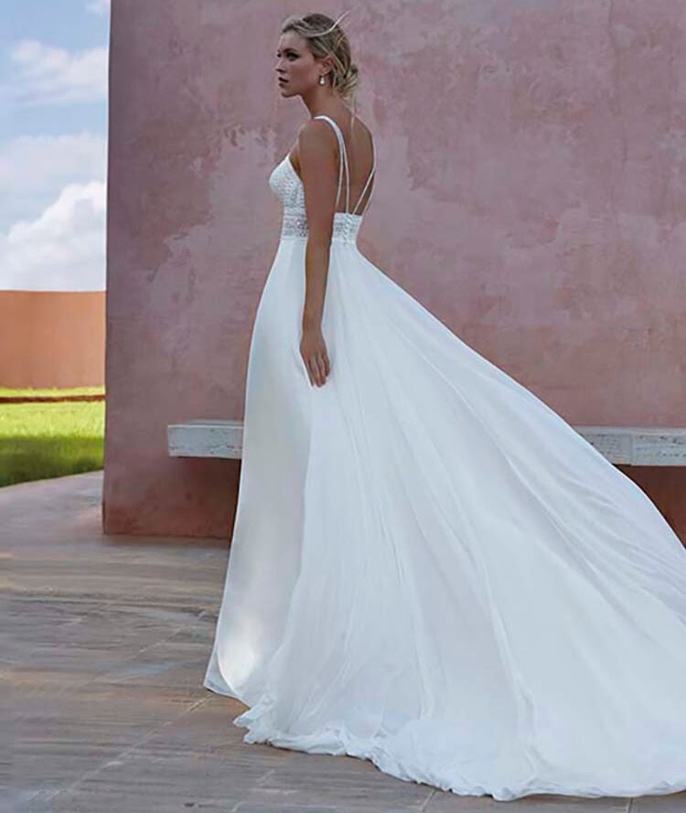 Morgat dos Pronovias robe de mariée fluide trapèze taille haute décolleté V ceinture large guipure jupe évasée mousseline traîne magasin de robes de mariée Annecy