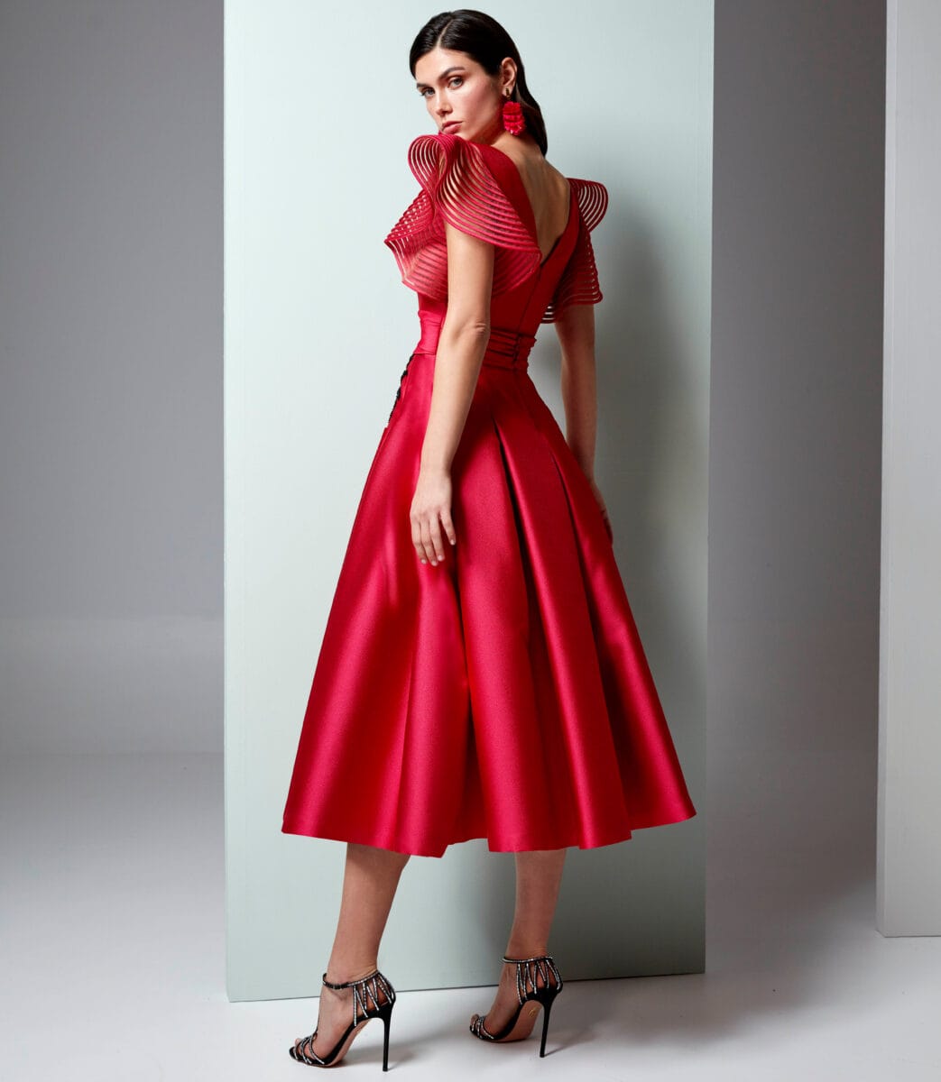 VL5628 dos Valerio Luna robe de soirée midi top volants décolleté V jupe évasée à plis creux robe maman des mariés magasin de robes de soirée Paris