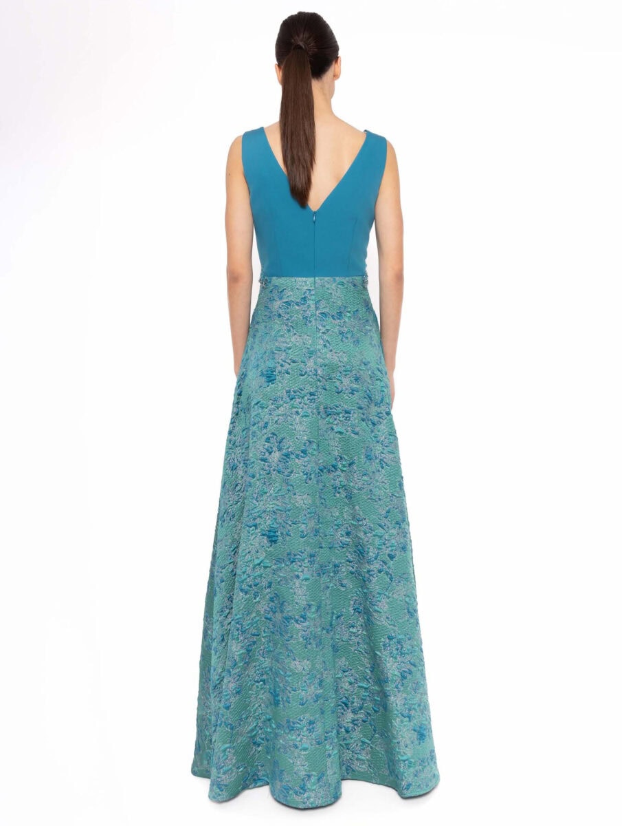 52718 dos Carla Ruiz robe de soirée longue évasée top mousseline jupe brocard robe mère des mariés magasin de robes de soirée Paris