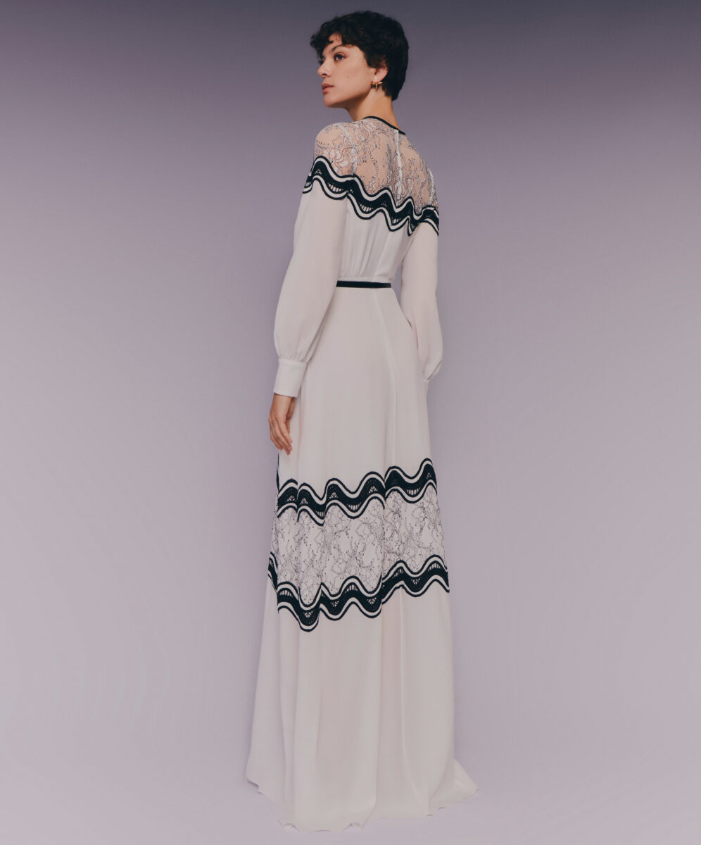 Esio dos Pronovias robe de soirée longue fluide mousseline robe mère des mariés magasin de robes de soirée Paris